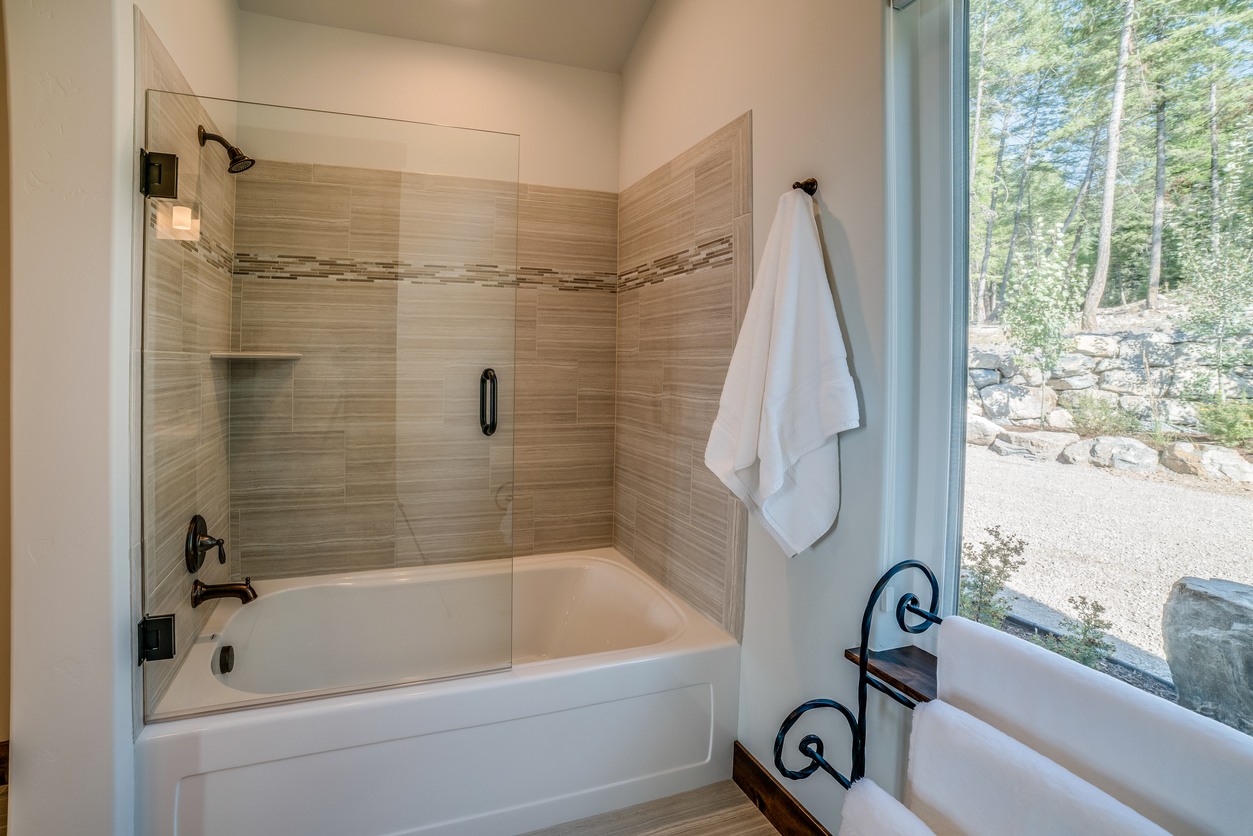 Shower & Tub Installation in Temple